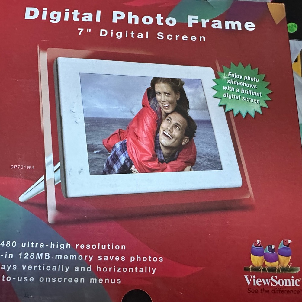 Digital picture frame new in box